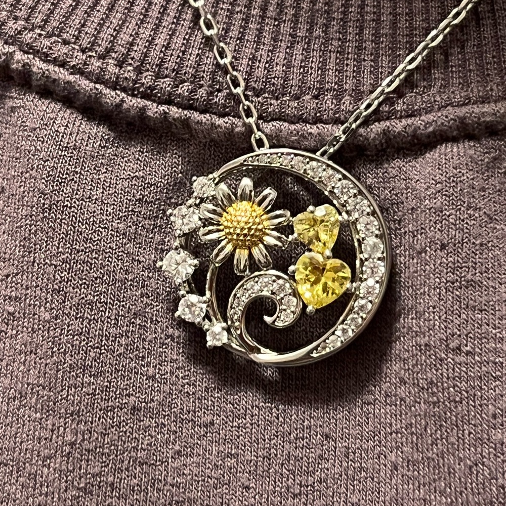Silver and Yellow Women's Ring - Picture 6 of 6